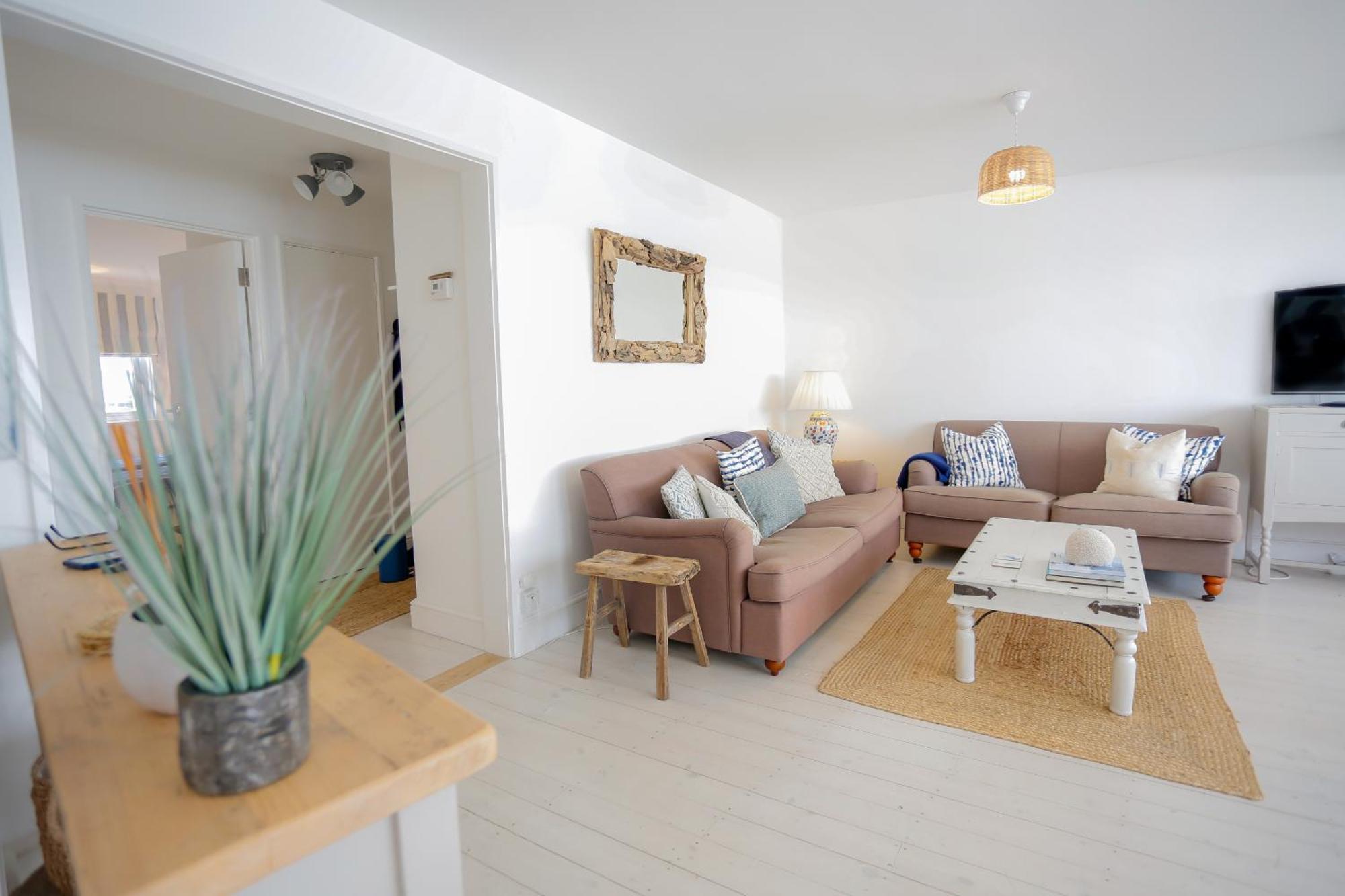 Hightide - Bracklesham Bay Apartment Chichester Exterior photo