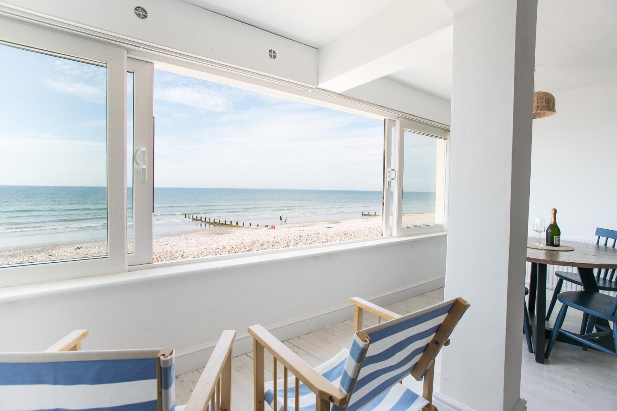 Hightide - Bracklesham Bay Apartment Chichester Exterior photo