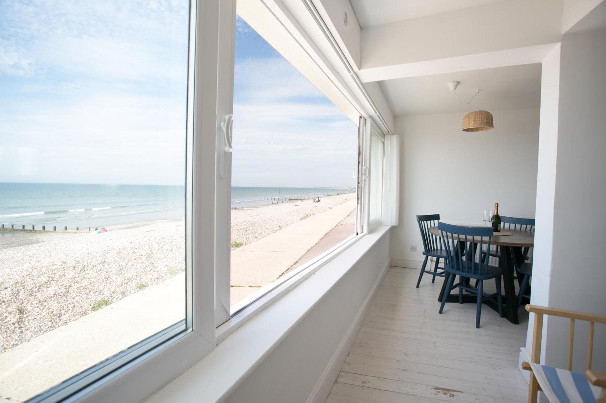 Hightide - Bracklesham Bay Apartment Chichester Exterior photo